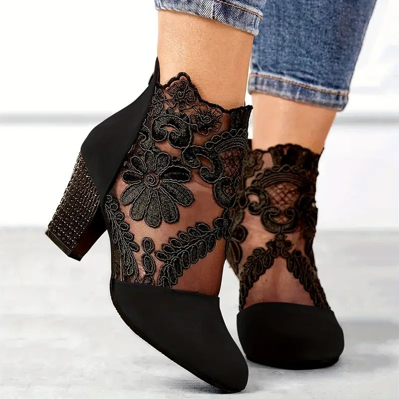 Charlotte - Stylish Flower Lace Klackar Med Handmade Details
