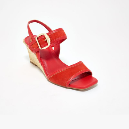 Helcey Suede Espadrille Kilar – The Red Wedge That Owns the Room