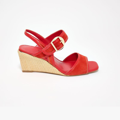 Helcey Suede Espadrille Kilar – The Red Wedge That Owns the Room